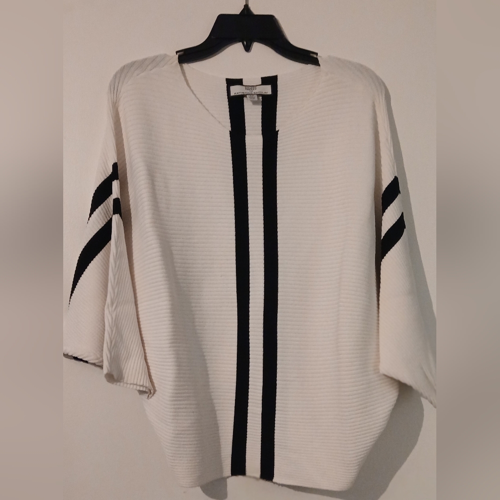Katherine Barclay Black and White Textured Sweater.